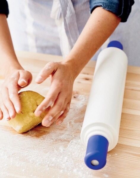 Продается скалка tupperware