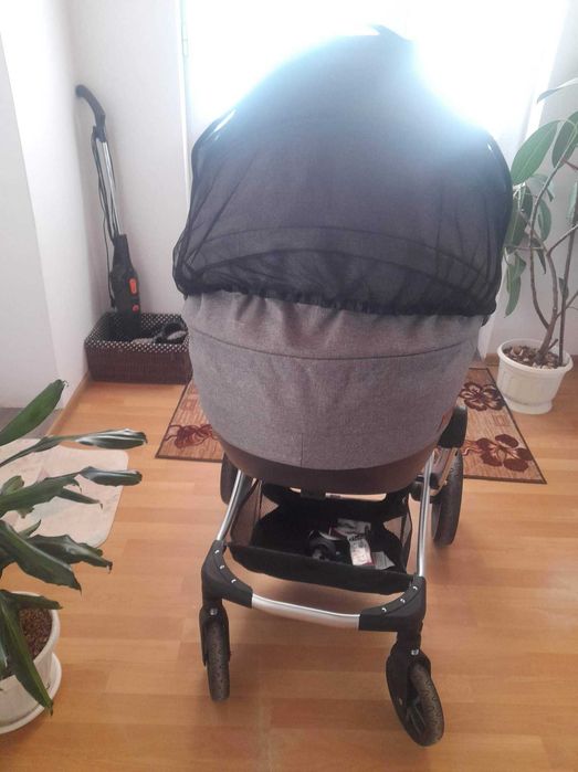 Бебешка  количка