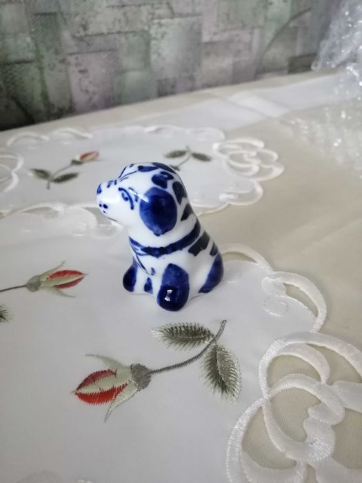 Продам статуэтку мальчик и кораблик ссср 50 - годы.