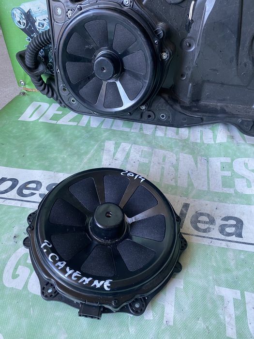 Boxă ușă stânga față Bose Porsche Cayenne 2014