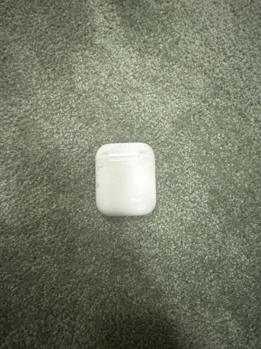 Airpods-uri casti