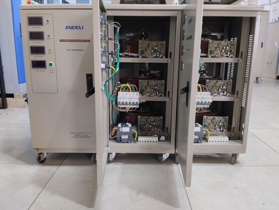 Stabilizator Стабилизатор Andeli Андели 15-kva F3