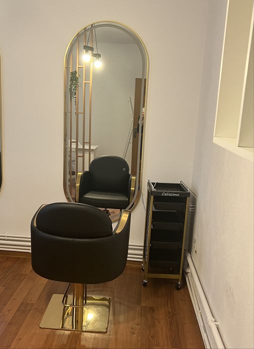 Vand mobilier coafor NOU( doar montat)