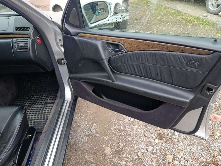 Мерседес 210. Рестайлинг