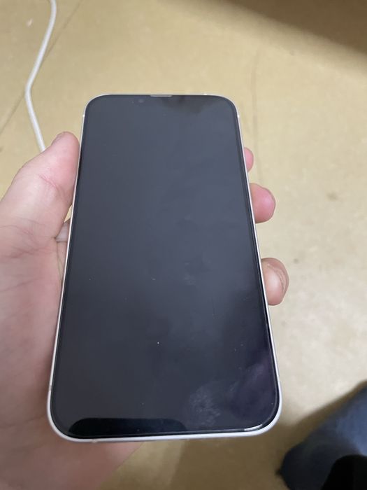 Айфон 13 продам.