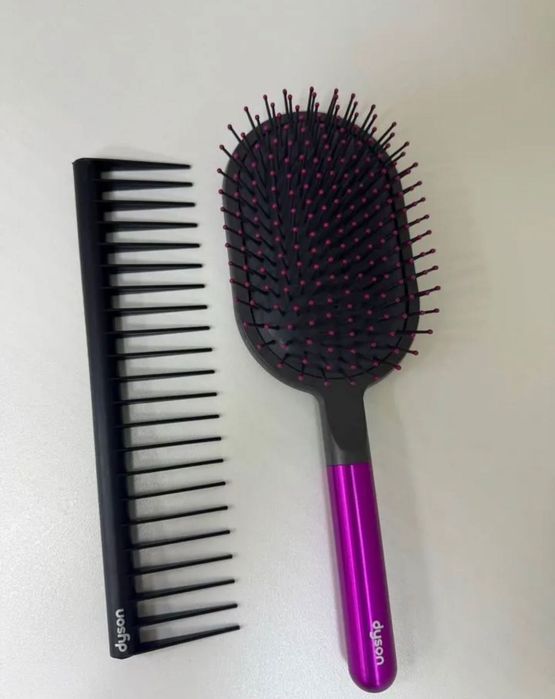 Продам Профессиональные набор расчески Dyson Styling Set Hair