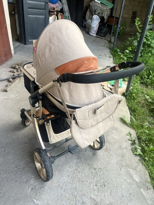 Срочно продается коляска