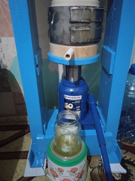 Maslo press 50Tonnalik