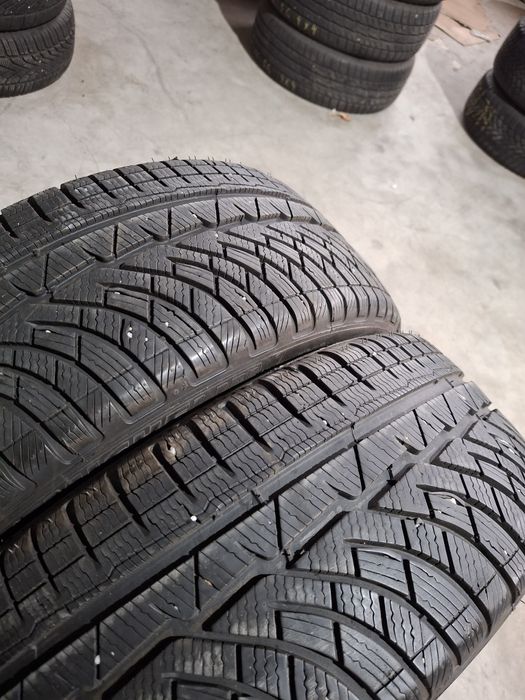 2 Anvelopele de iarnă  225 45 r18 Michelin