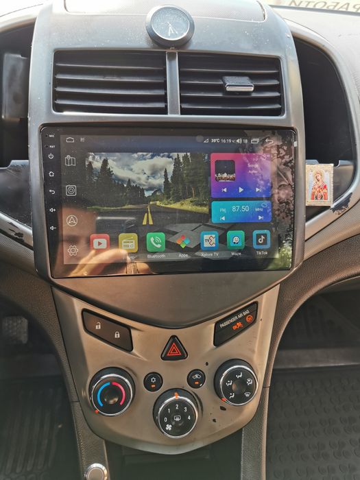 Chevrolet aveo Такси 2012 година