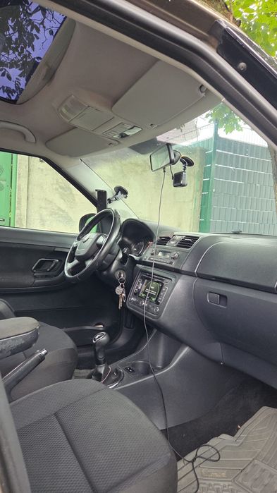 Vând Skoda Roomster Skout