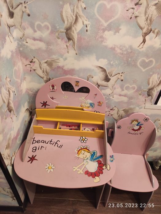 Детский столик в хорошем качестве