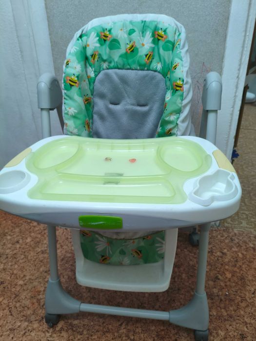 Продам стульчик для кормления