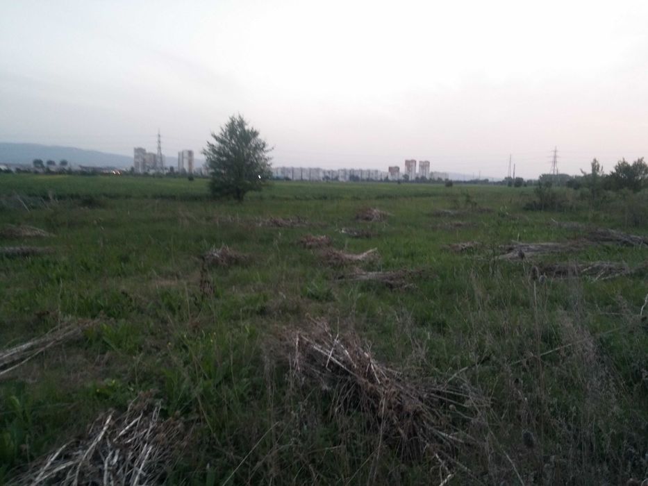 Продава се Парцел в София, Връбница 1 - 5400 кв.м за 41 €/кв.м - Снимка #1