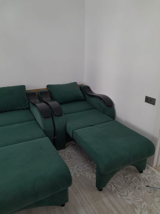 Продам диван с креслами