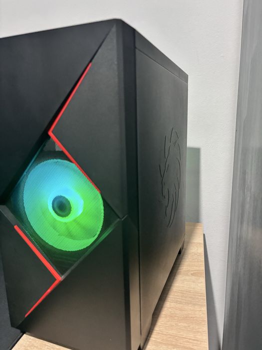 Vand Pc gaming i3 10100f