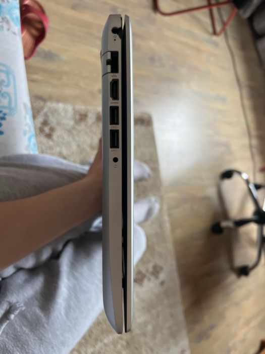 Vand Laptop HP   Predare Personala