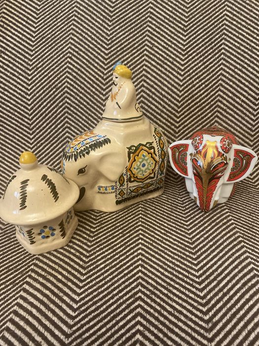 Фарфоровые чайницы-слоники