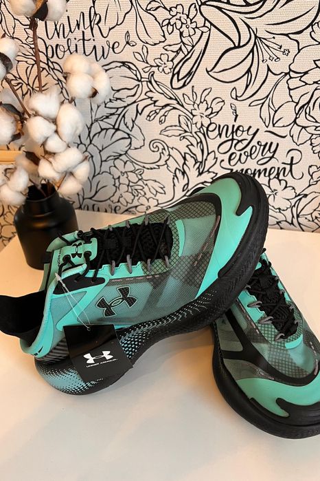 Under Armour кроссовки мужские