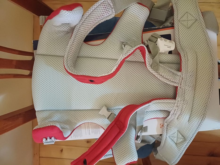 Ново бебешко кенгуро