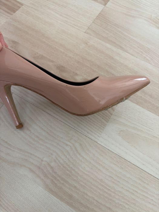 Pantofi toc marimea 37