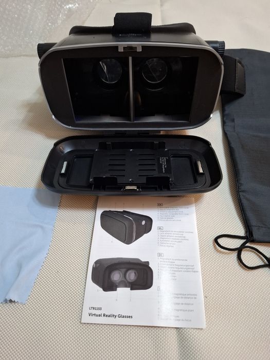 Продавам очила за виртуална реалност