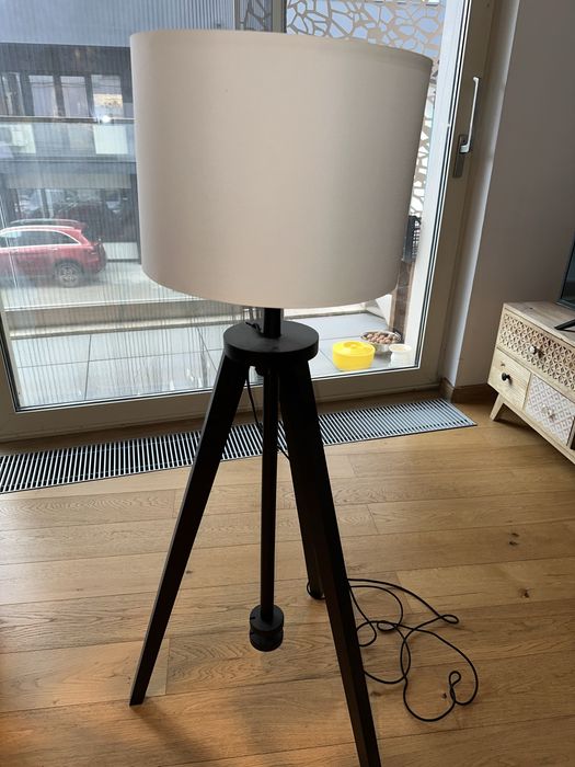 Se vand 2 lampi pentru camera/decor