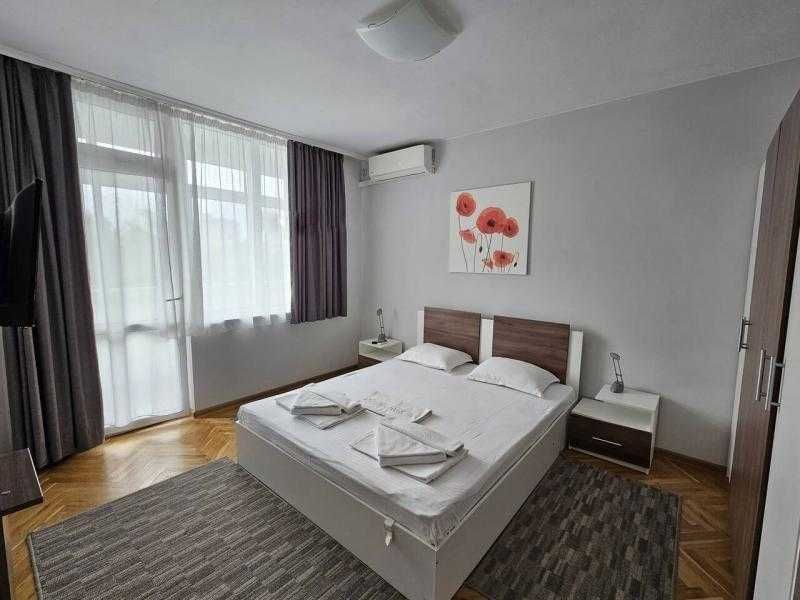 Дава се под наем Тристаен апартамент в Бургас, Лазур - 78 кв.м за 561 € - Снимка #11