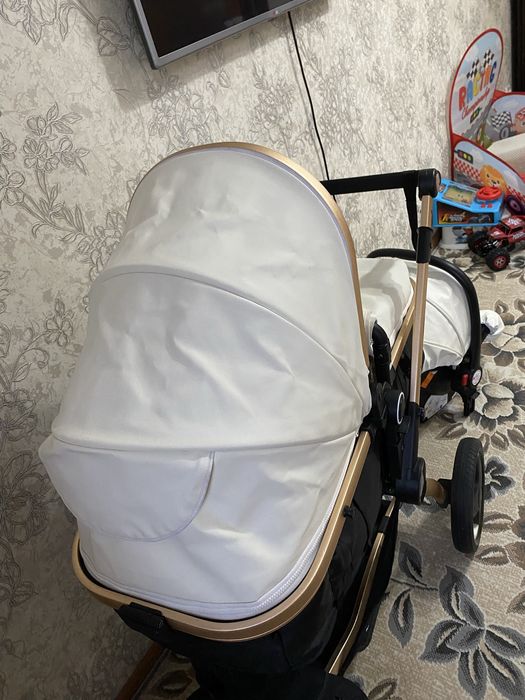 Коляска трансформер с автокреслом