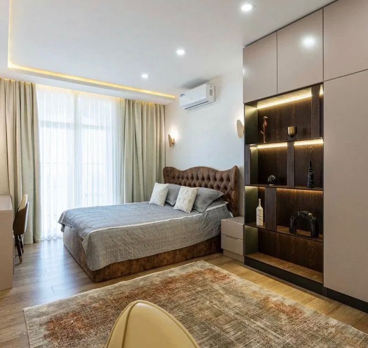 Ц-4 Сдаётся 3х комнатная вв квартира на Алайский базаре,