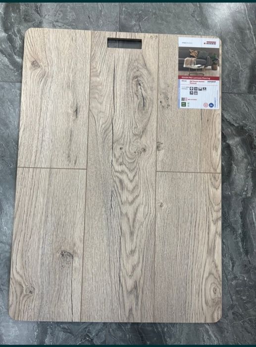 Продам ламинат новый