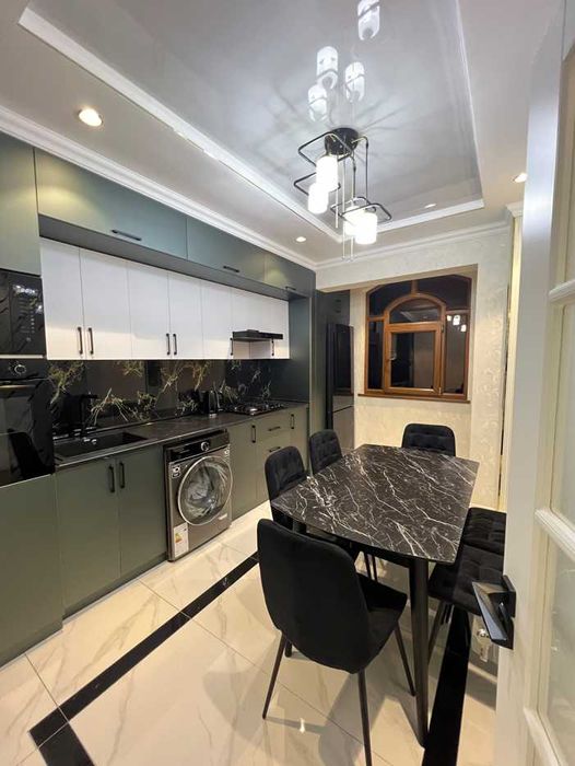 Algoritm 31 kv 4/2/9 Uyim Sotiladi! , 96 m², mebel va texnikalar bilan