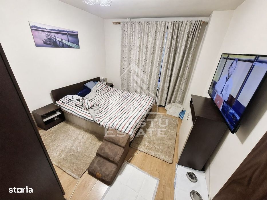 Apartament cu 4 camere de vanzare, etaj intermediar, Mircea cel bătrân