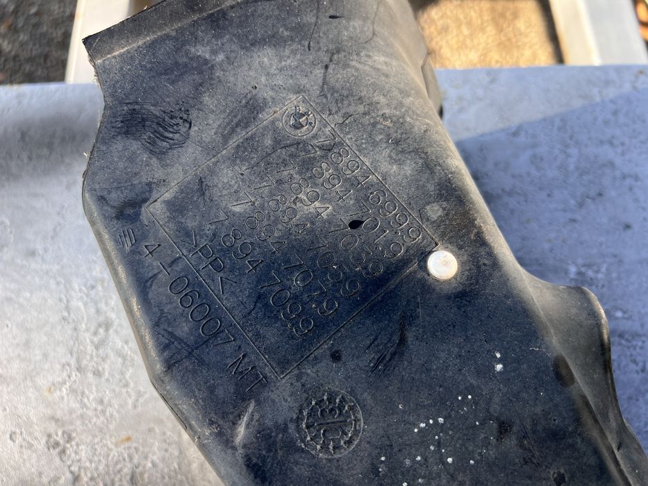 Bmw E 46 оригинални въздуховоди от М броня.