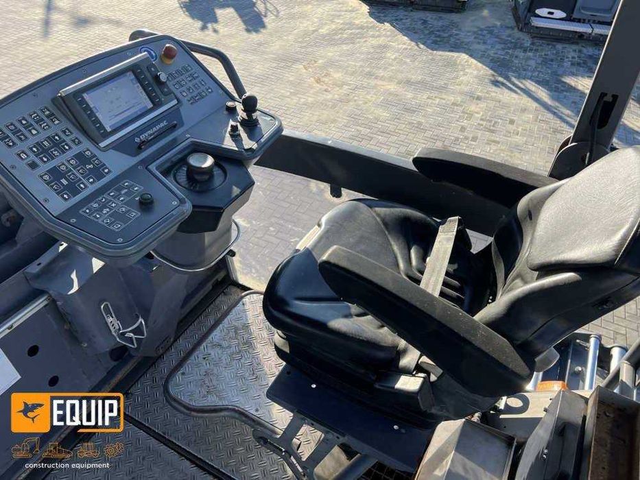 асфальтоукладчик Dynapac SD2500CS