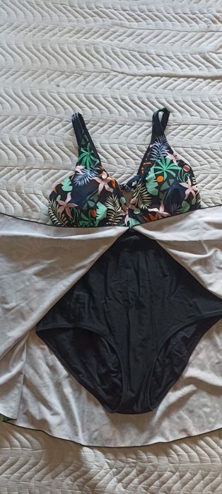 Цял бански костюм тип рокля