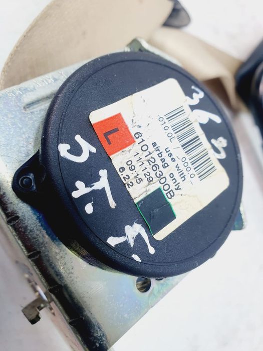 Centura de siguranta stanga fata 610126300b BMW Seria 5 F11  [din 2009 pana  2013]