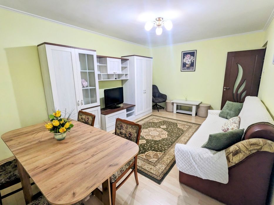 Închiriez apartament cu 2 camere zona Decebal-Dacia — fotografia 1