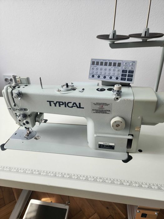 Masini de cusut noi automate industriale Brother