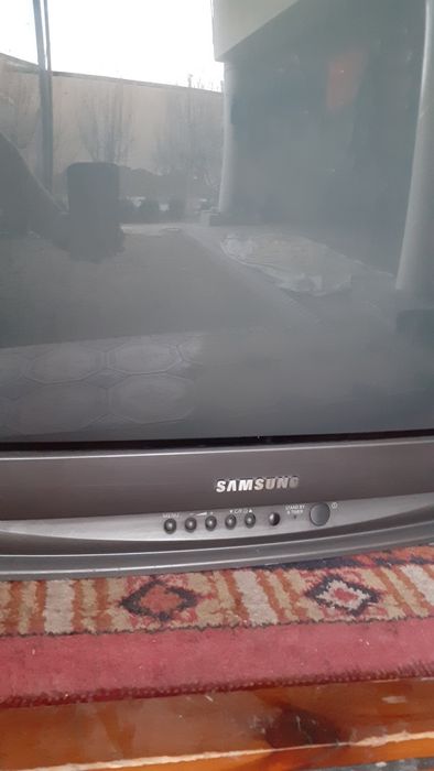 Televizor Slmsung srochna sotaman Iwlidi