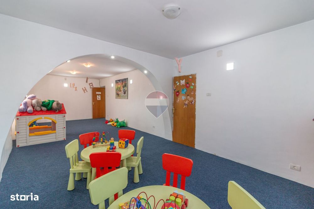 Vila 336 mp 7 camere - locuință, grădiniță, clinică - Drumul Taberei