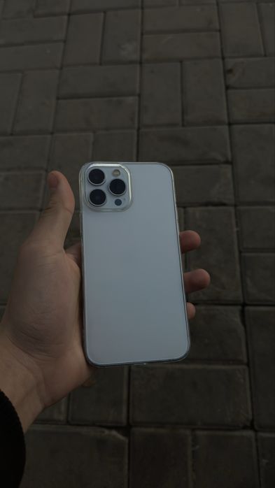 Продам айфон 13 про макс