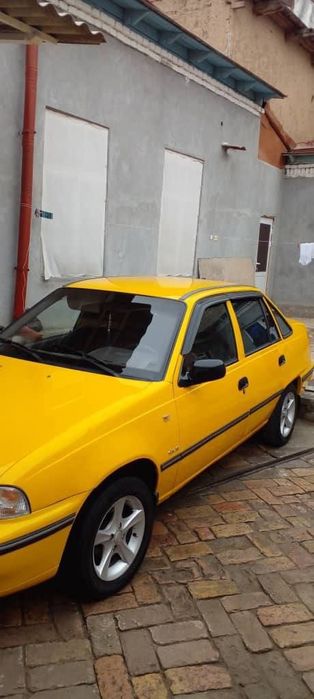 Nexia 1 sotiladi 2001