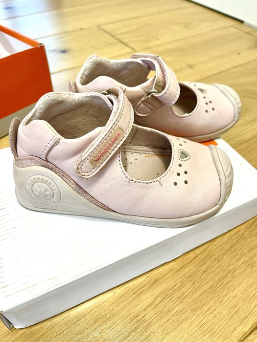 Сандали для девочки