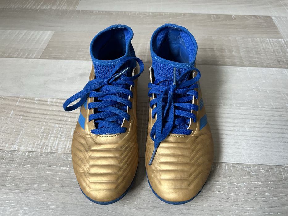 Футболни обувки Adidas и Nike 35.5