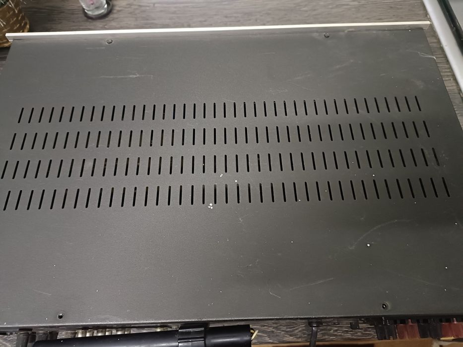 Amplificator Kenwood defect