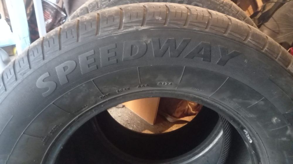 Покрышка 275/65 R17 Сатылады.