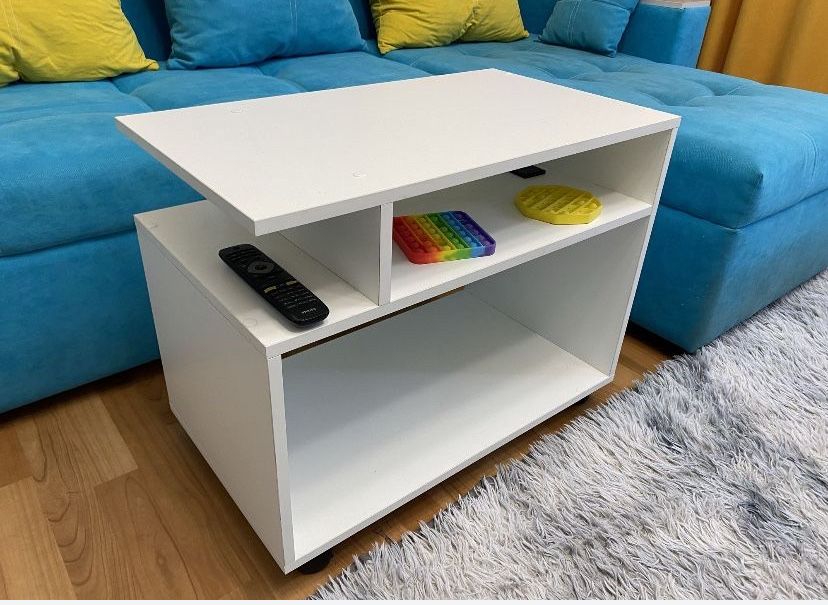 Журнальный столик