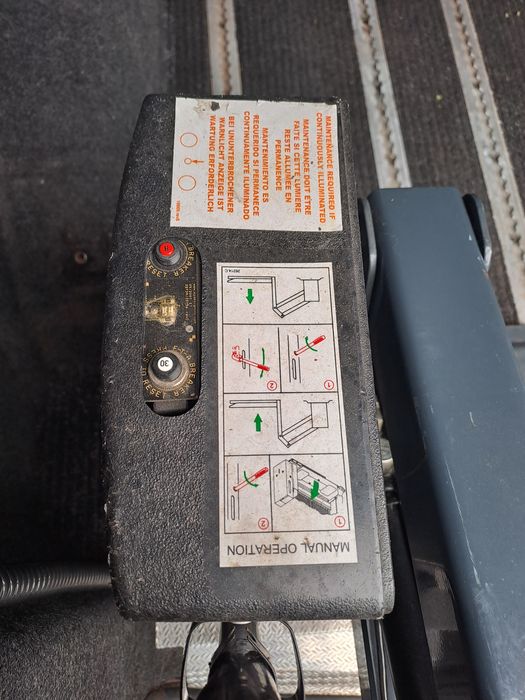 Lift ricon auto pentru persoane cu handicap