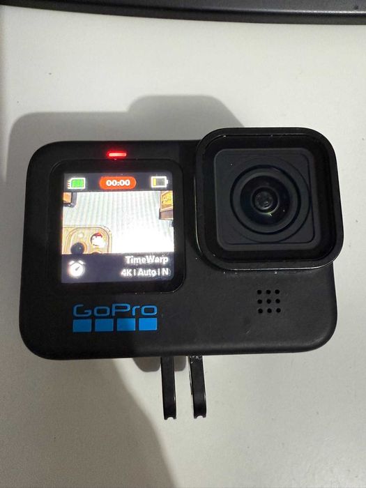 Gopro 10 Black камера  + 512GB карта ( неработещ голям дисплей)